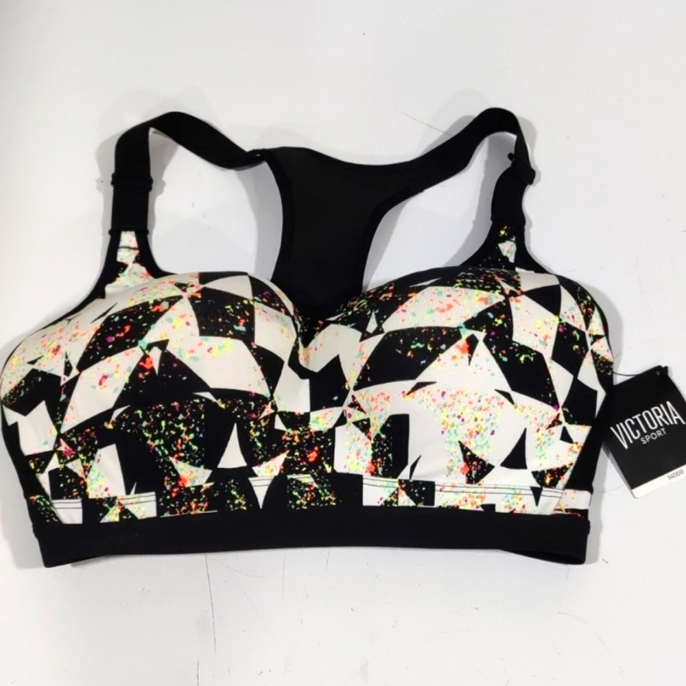 New- Victoria Secret Sport Incredible sports bra.
